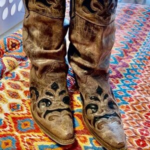 *RARE* Corral slouch cowboy boots-like brand NEW-moving sale, Must sell!
